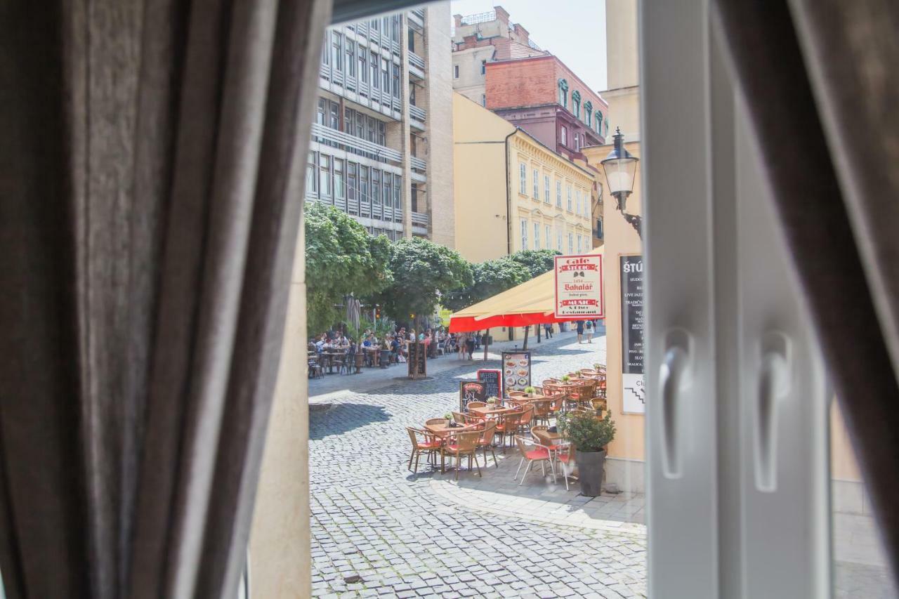 Downtown Pedestrian Zone Apartment Bratislava Exterior photo