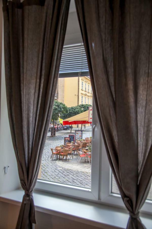 Downtown Pedestrian Zone Apartment Bratislava Exterior photo